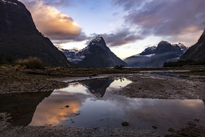 Mountain and Lake View at Milford Sound, Fiordland National Park, New Zealand