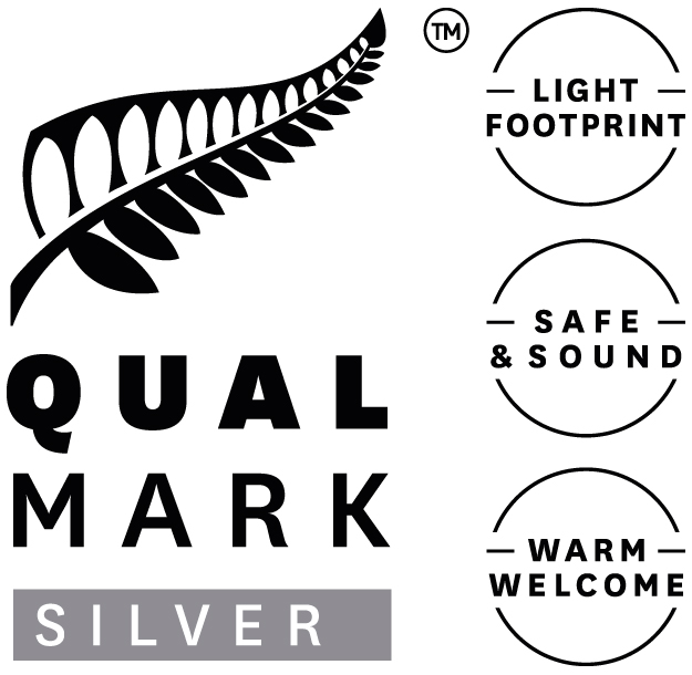 TNZ1103 Qualmark Gold Logo_Stack
